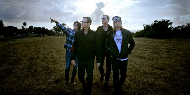 STONE TEMPLE PILOTS get LINKIN PARK singer