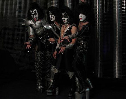 Kiss 2008